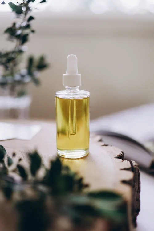 Photo de produit cosmétique sous forme de flacon ; k-beauty ; fournisseur de beauté afrique ; importateur de cosmétiques